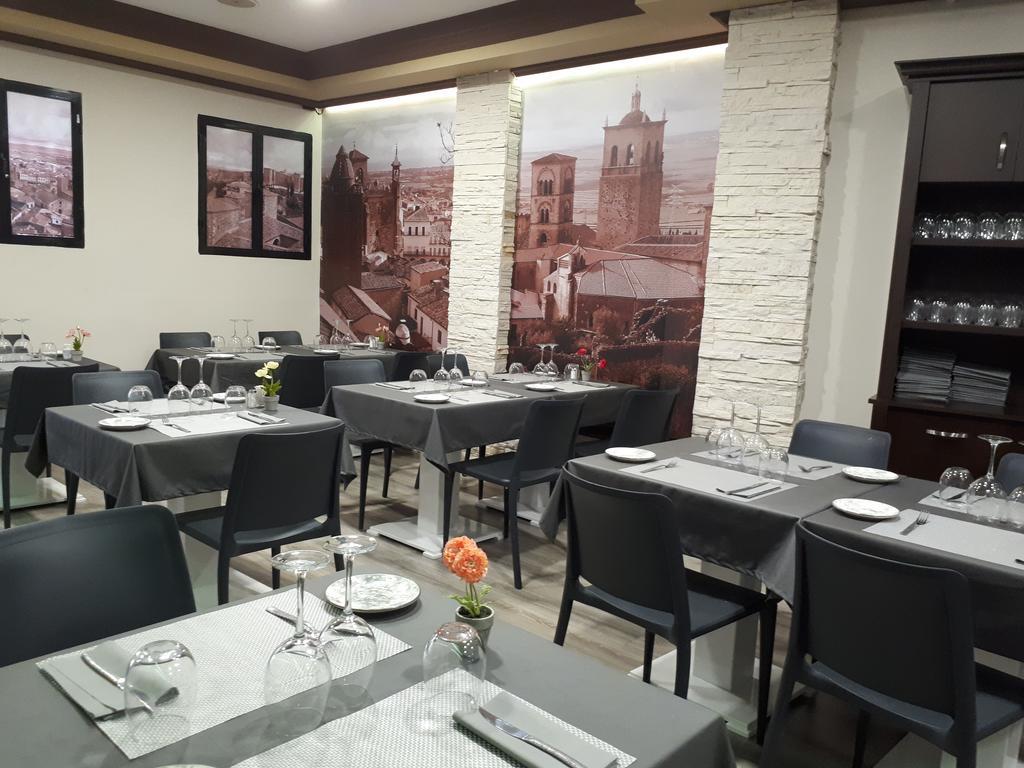 Hostal Julio トルヒーリョ エクステリア 写真