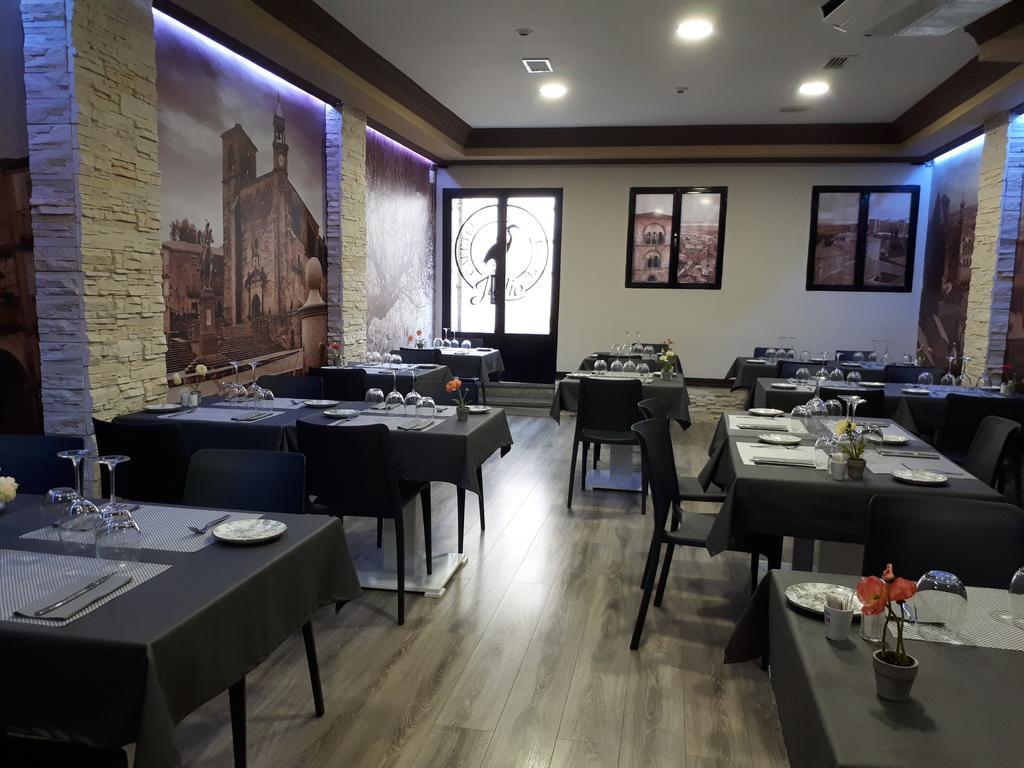 Hostal Julio トルヒーリョ エクステリア 写真