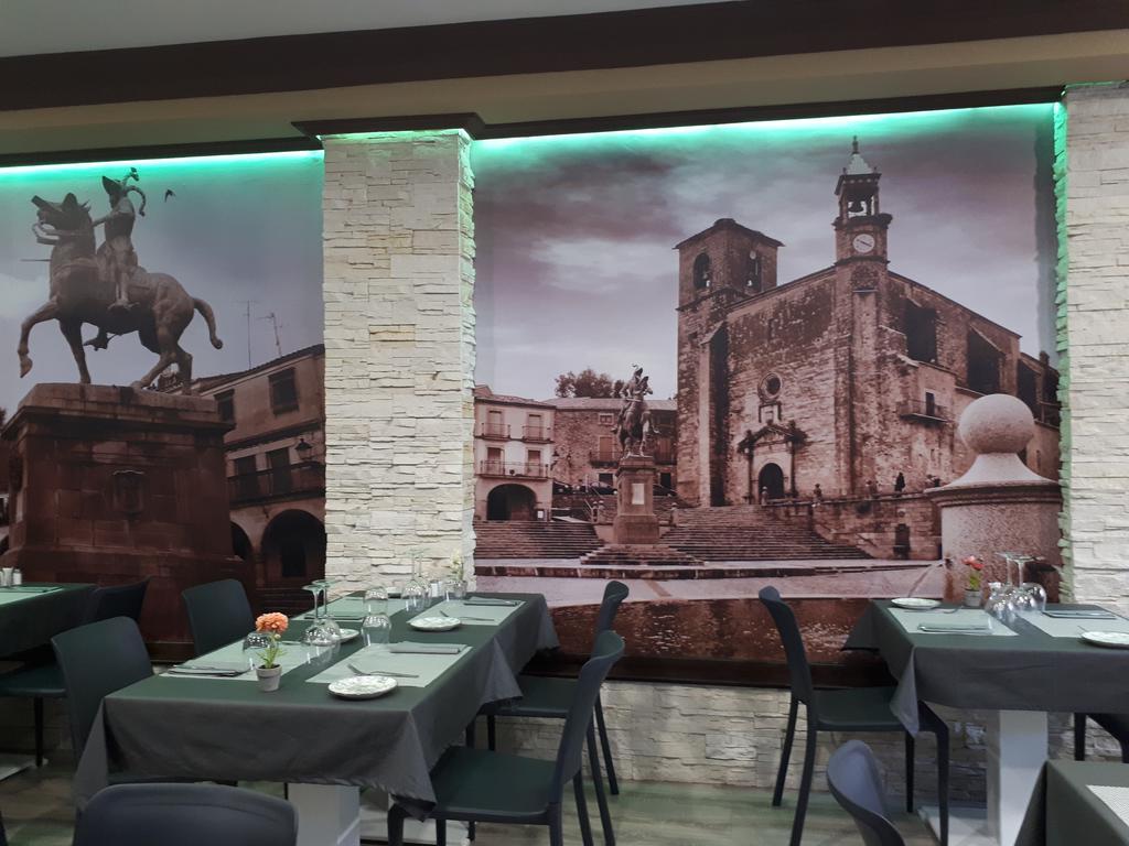 Hostal Julio トルヒーリョ エクステリア 写真