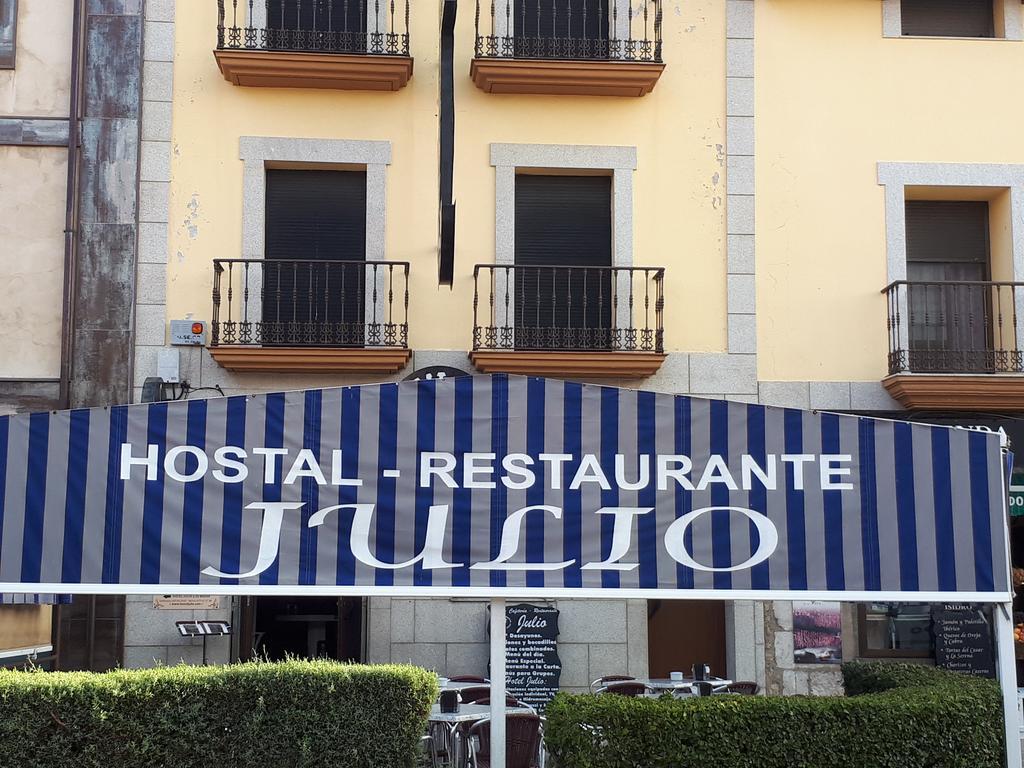 Hostal Julio トルヒーリョ エクステリア 写真