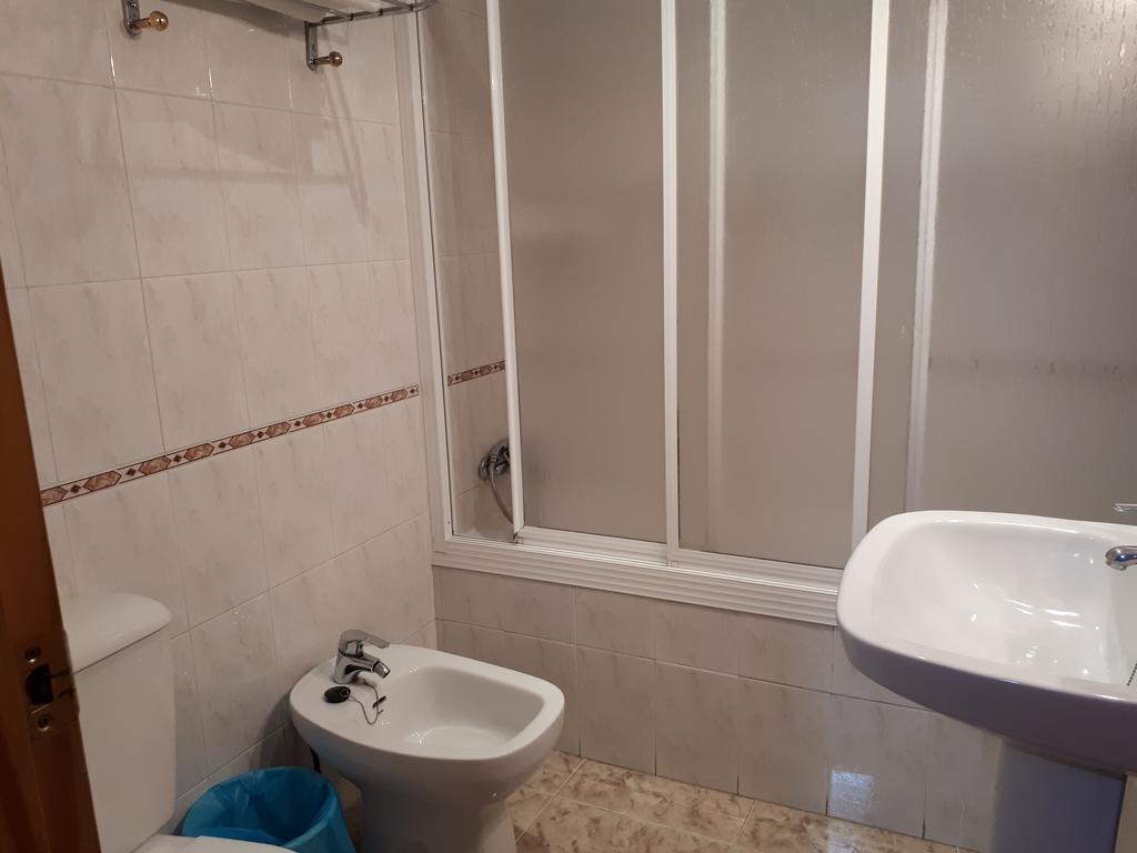 Hostal Julio トルヒーリョ エクステリア 写真