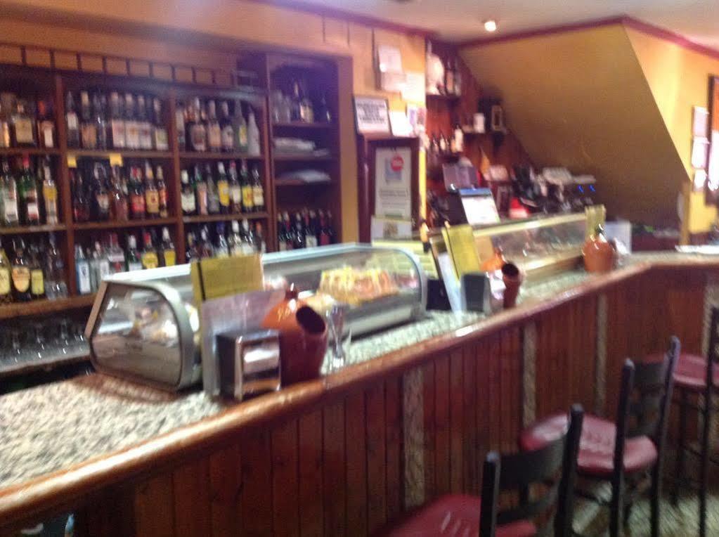 Hostal Julio トルヒーリョ エクステリア 写真