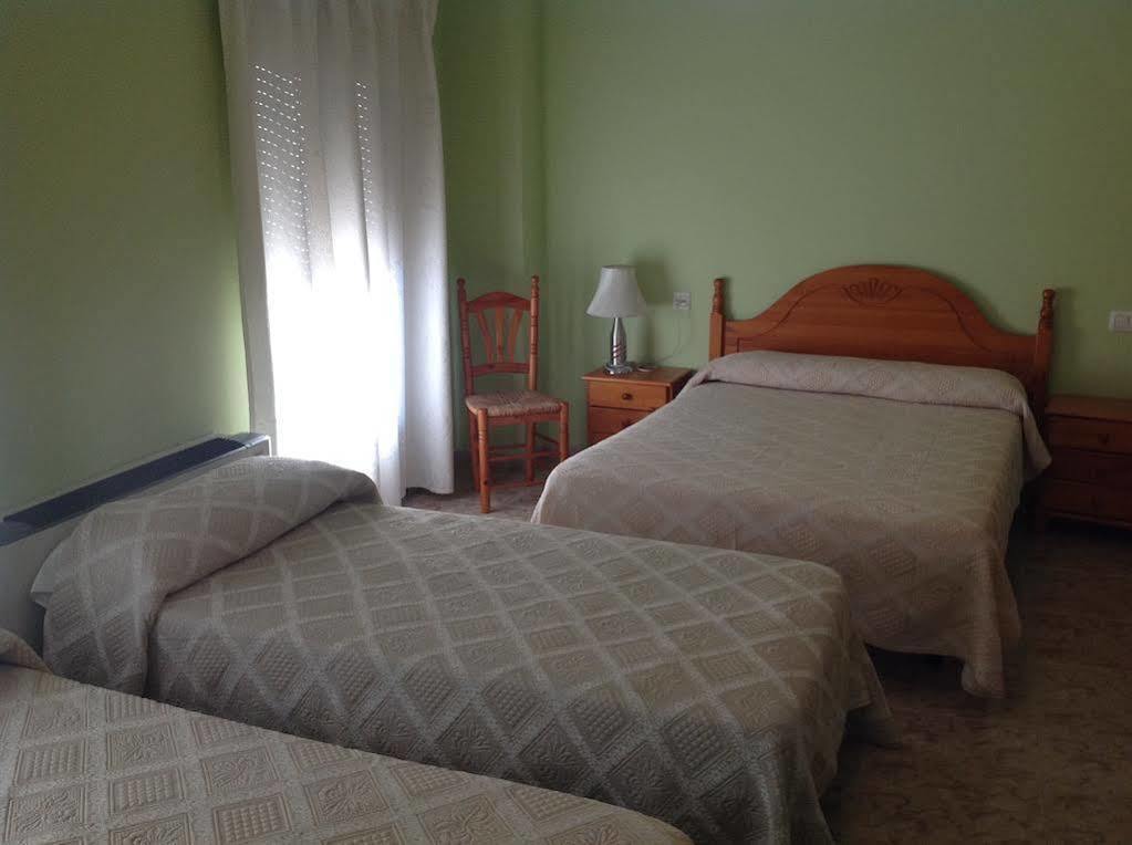 Hostal Julio トルヒーリョ エクステリア 写真