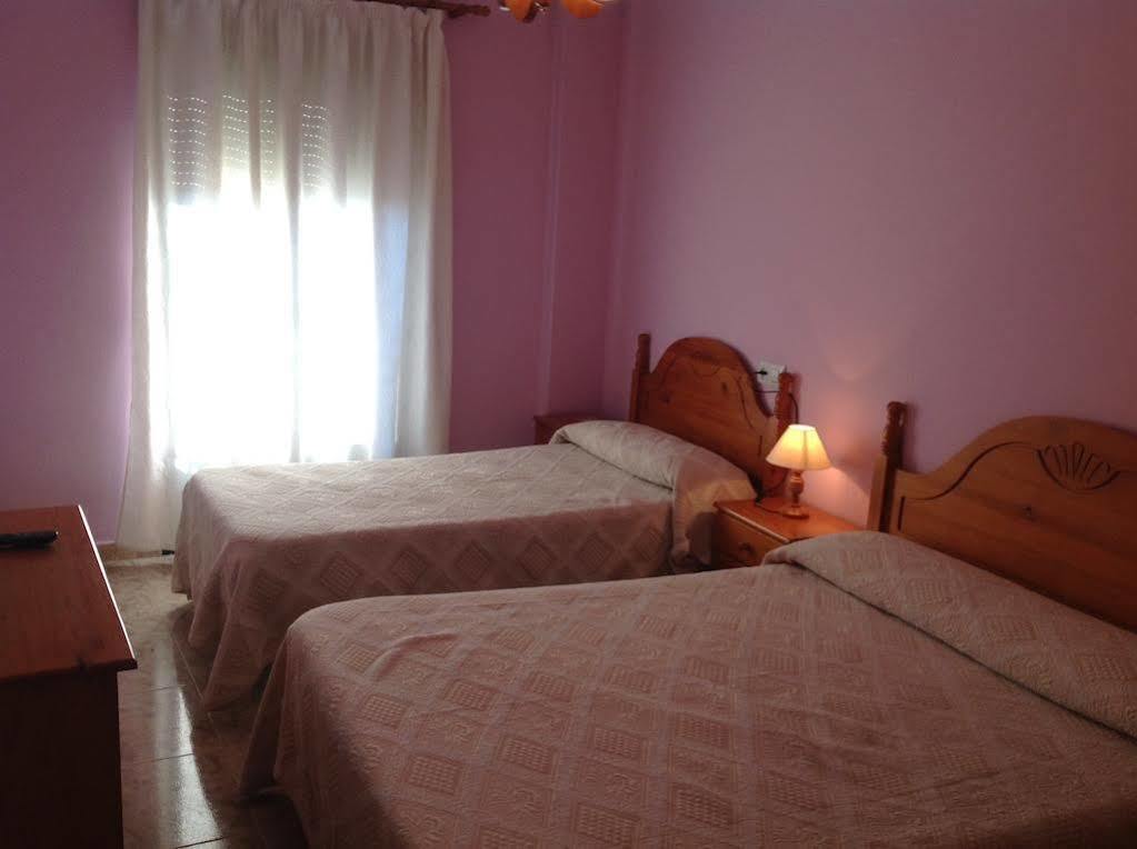Hostal Julio トルヒーリョ エクステリア 写真